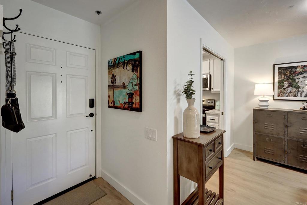 1682 Circa Del Lago A308