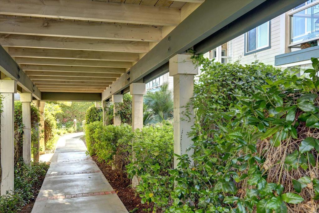 1682 Circa Del Lago A308