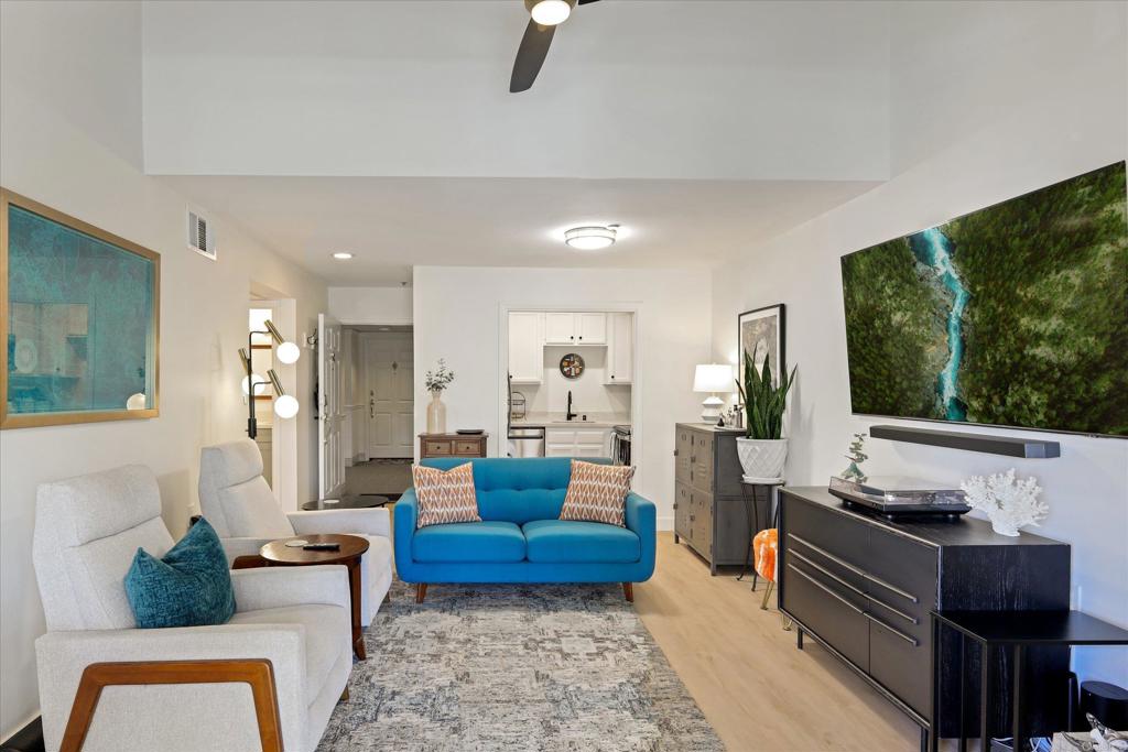 1682 Circa Del Lago A308