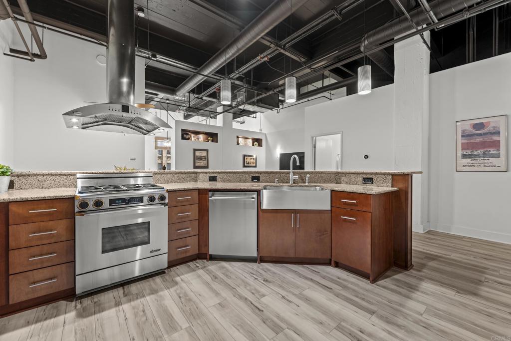 950 6Th Avenue 545
