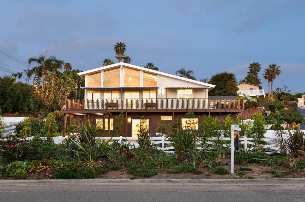 1551 Burgundy Road