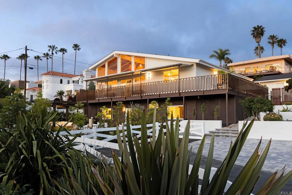 1551 Burgundy Road