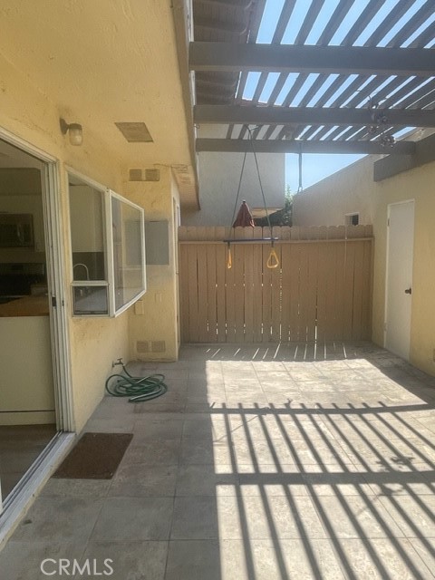 2225 Vista Huerta