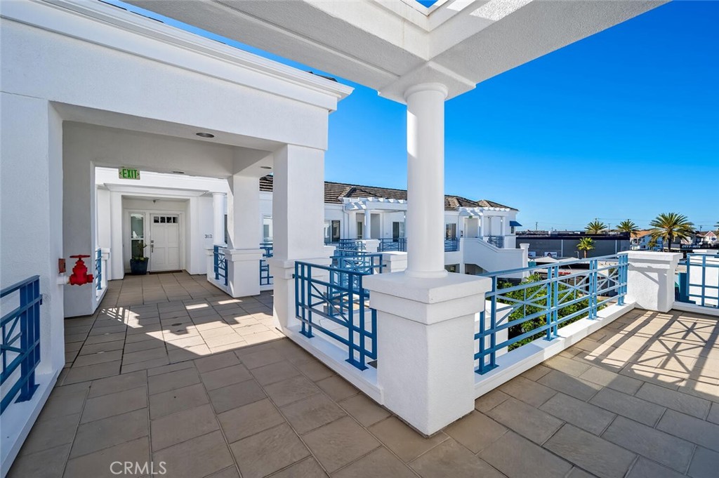 2600 Newport Boulevard 317
