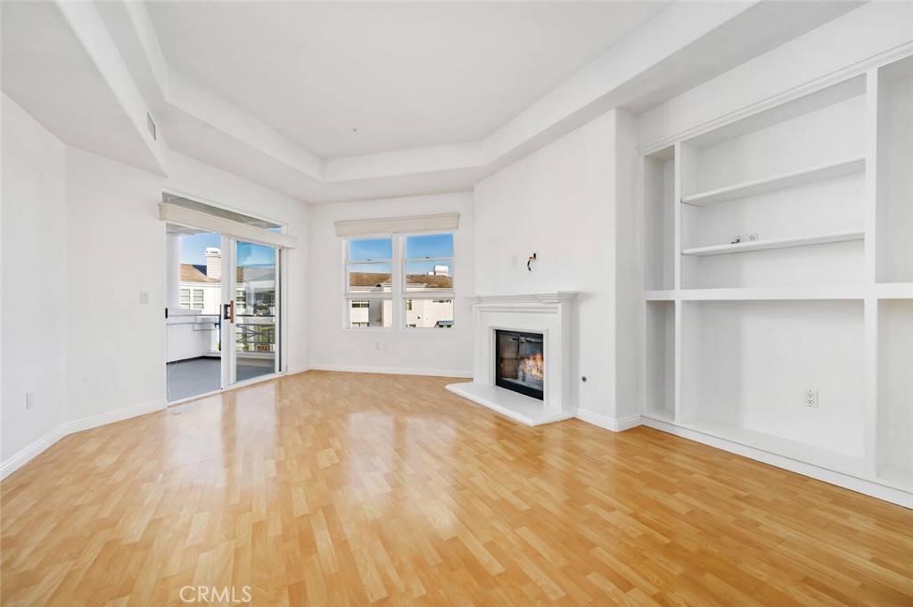 2600 Newport Boulevard 317
