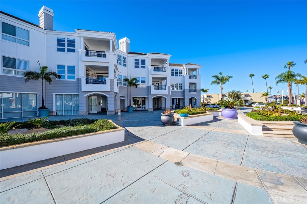 2600 Newport Boulevard 317