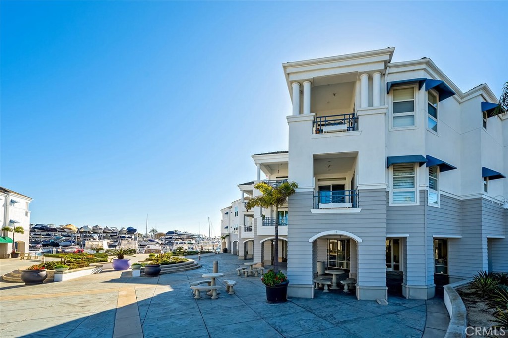 2600 Newport Boulevard 317