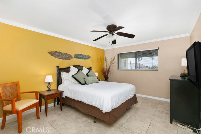 2501 S El Camino Real 205