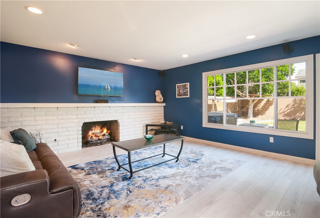 21832 Seaside Lane