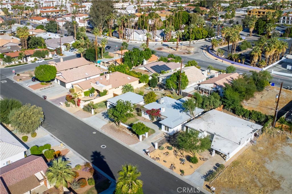 51592 Avenida Navarro