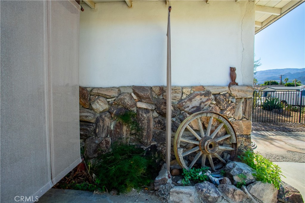 51592 Avenida Navarro