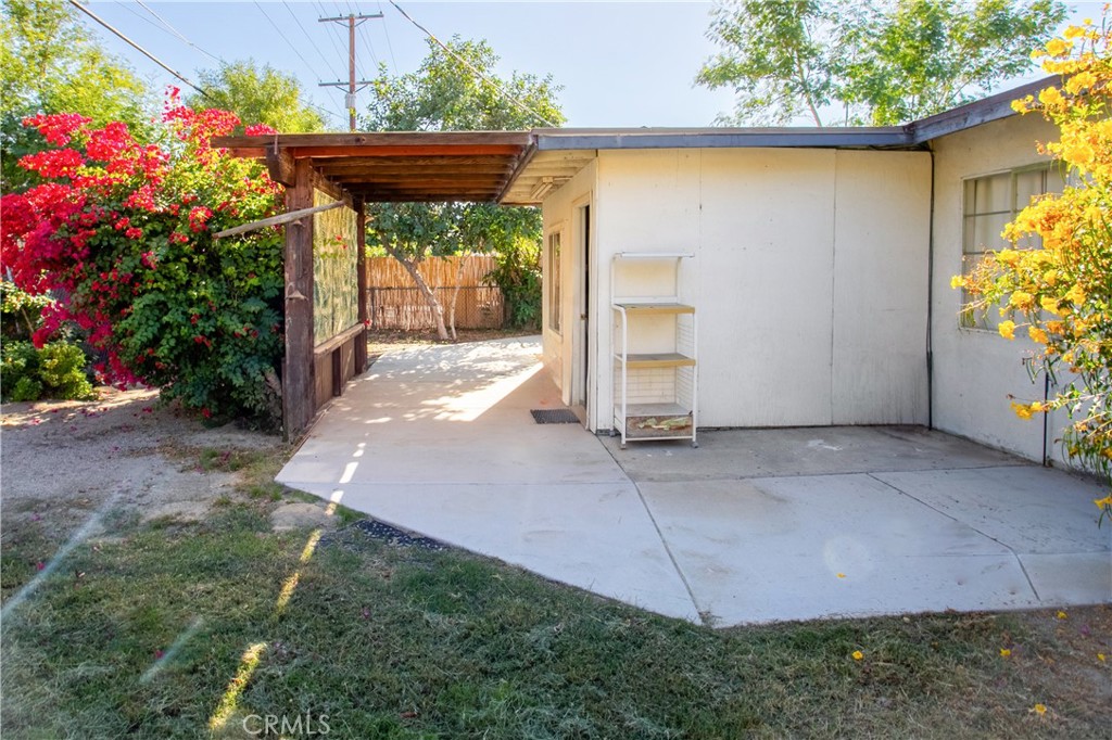 51592 Avenida Navarro