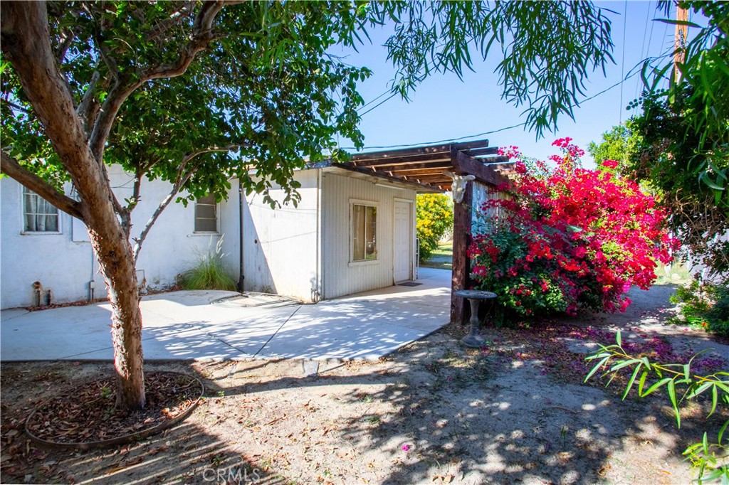 51592 Avenida Navarro