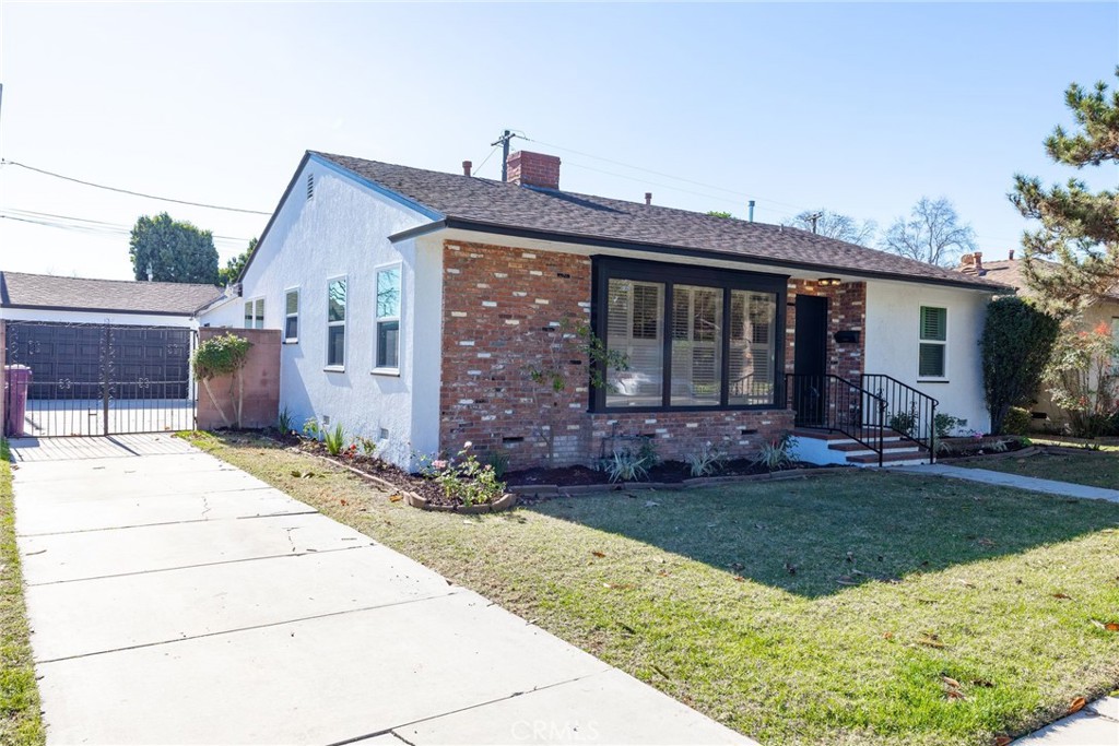 5862 E Scrivener Street