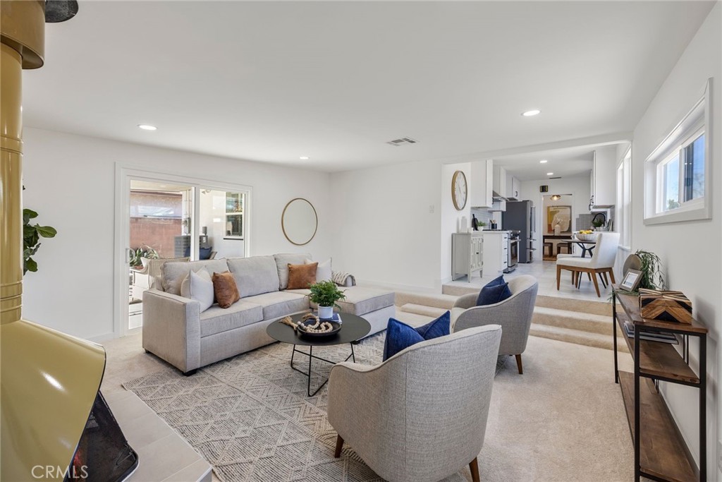 5862 E Scrivener Street