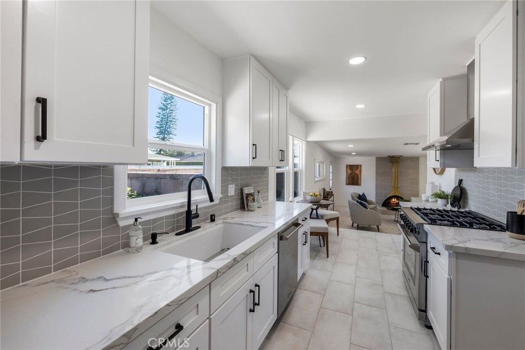 5862 E Scrivener Street