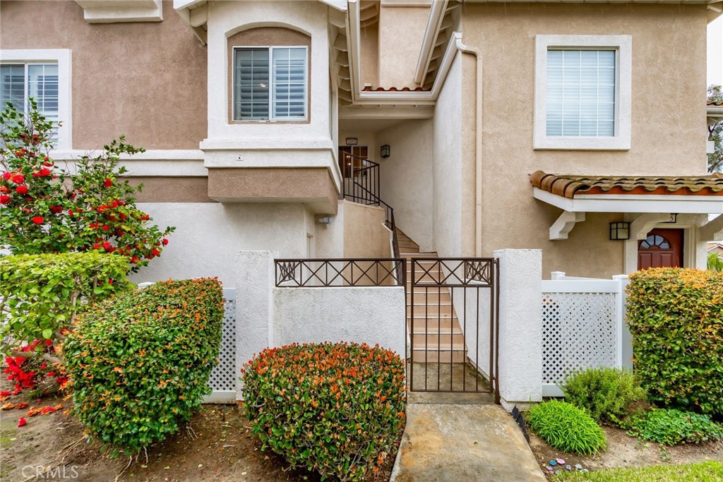 1053 S Daybreak Court