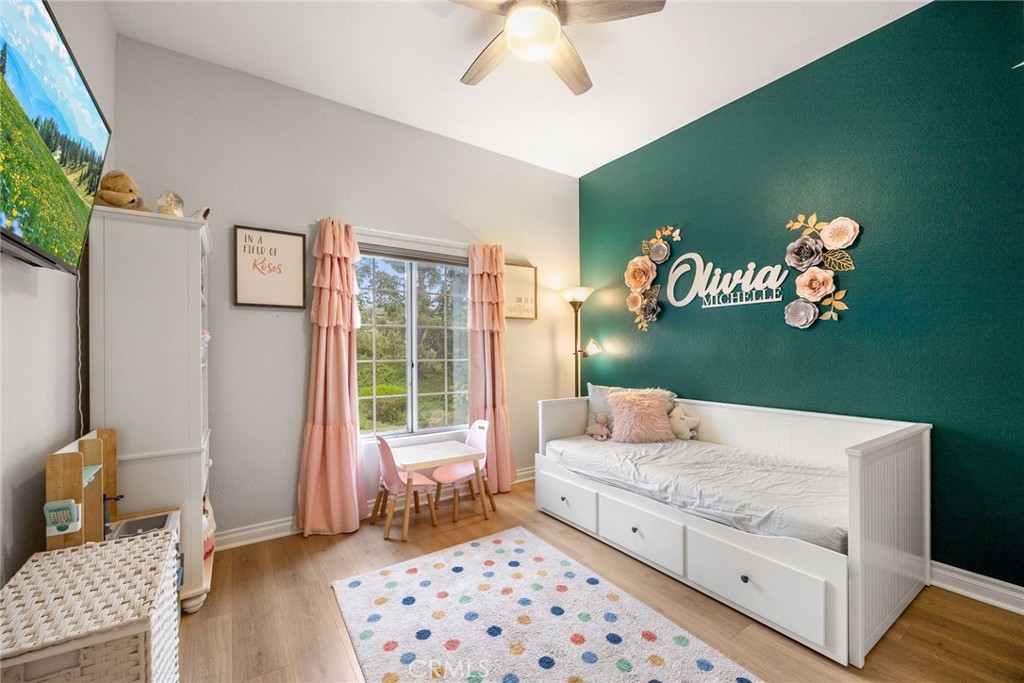 1053 S Daybreak Court