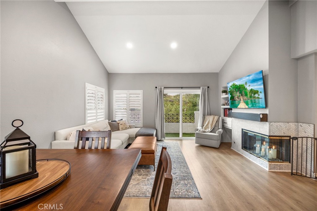 1053 S Daybreak Court