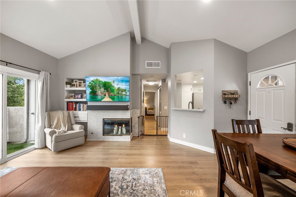 1053 S Daybreak Court