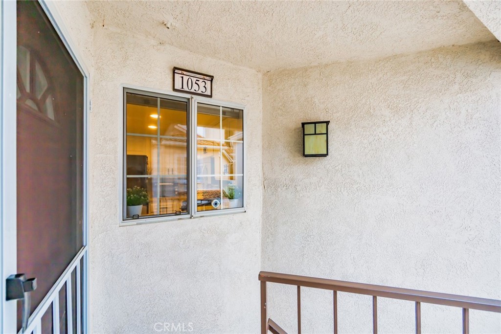 1053 S Daybreak Court