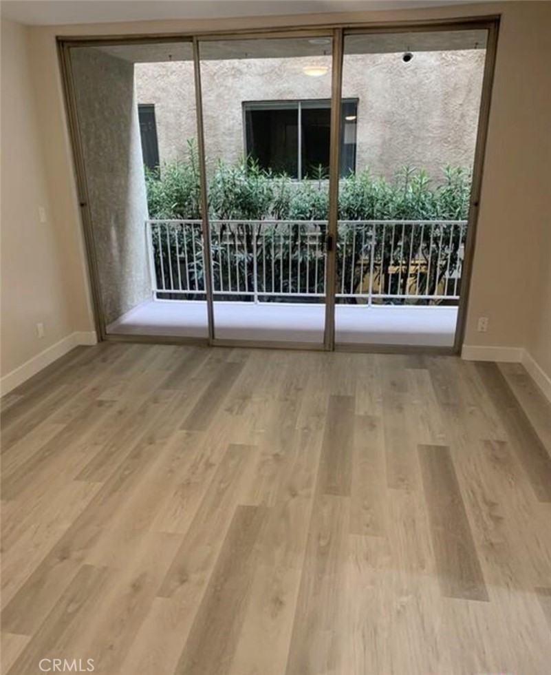 408 N Palm Drive 102