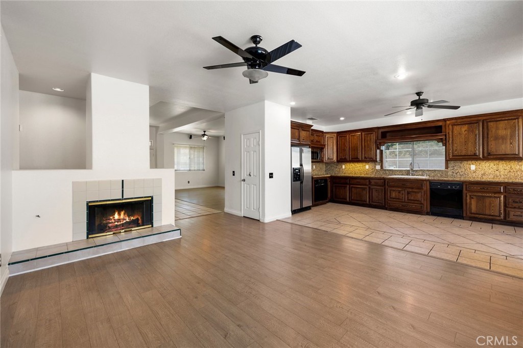 1289 Barcelona Street