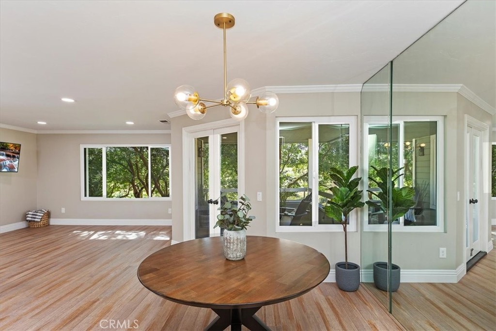 22135 Caminito Laureles 110