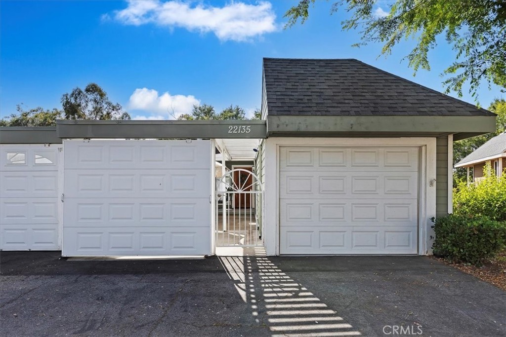 22135 Caminito Laureles 110