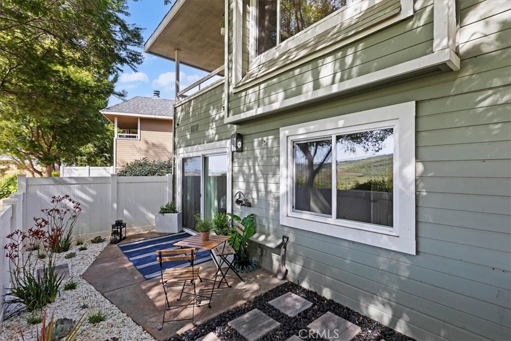 22135 Caminito Laureles 110