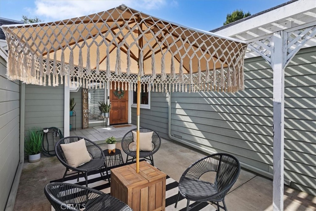 22135 Caminito Laureles 110