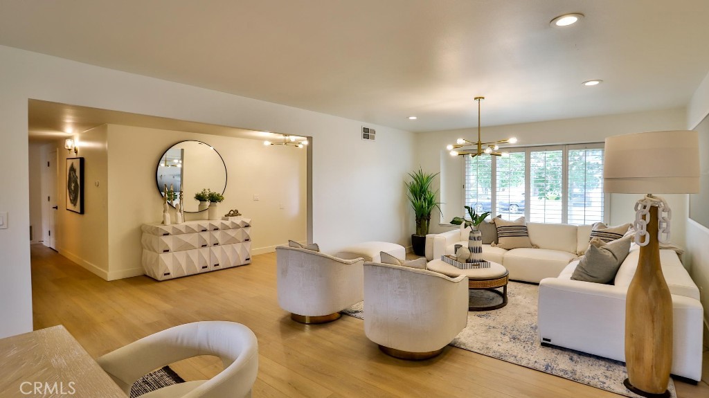 16412 Woodstock Lane