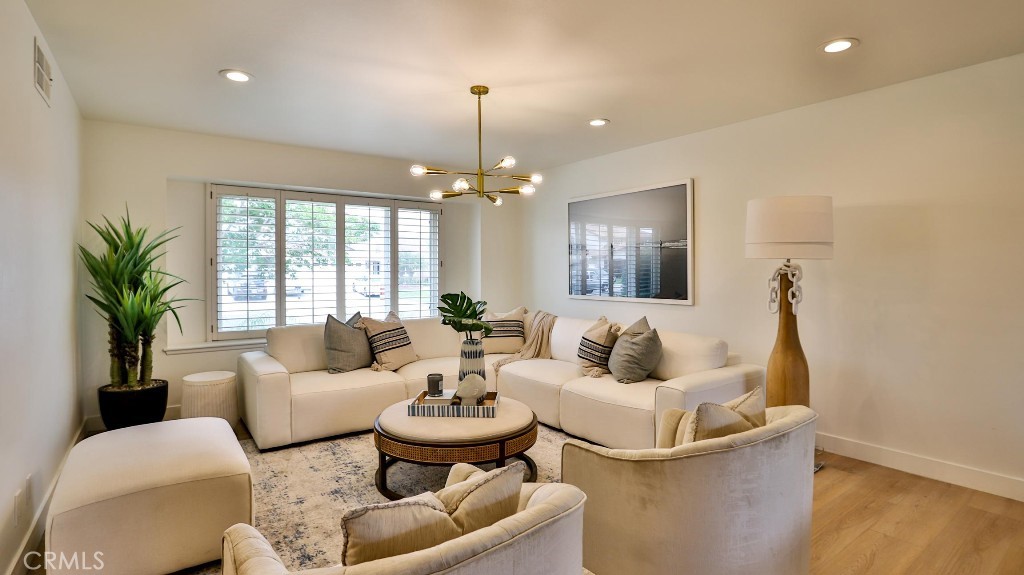 16412 Woodstock Lane