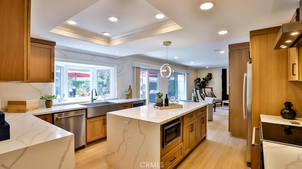 16412 Woodstock Lane