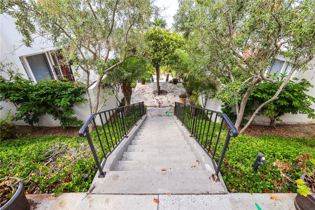 649 Vista Bonita