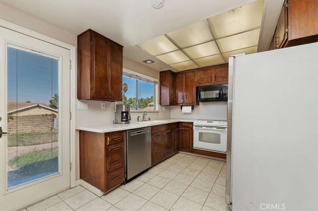 17504 Krameria Avenue