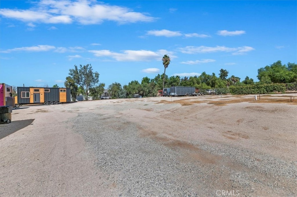 17504 Krameria Avenue