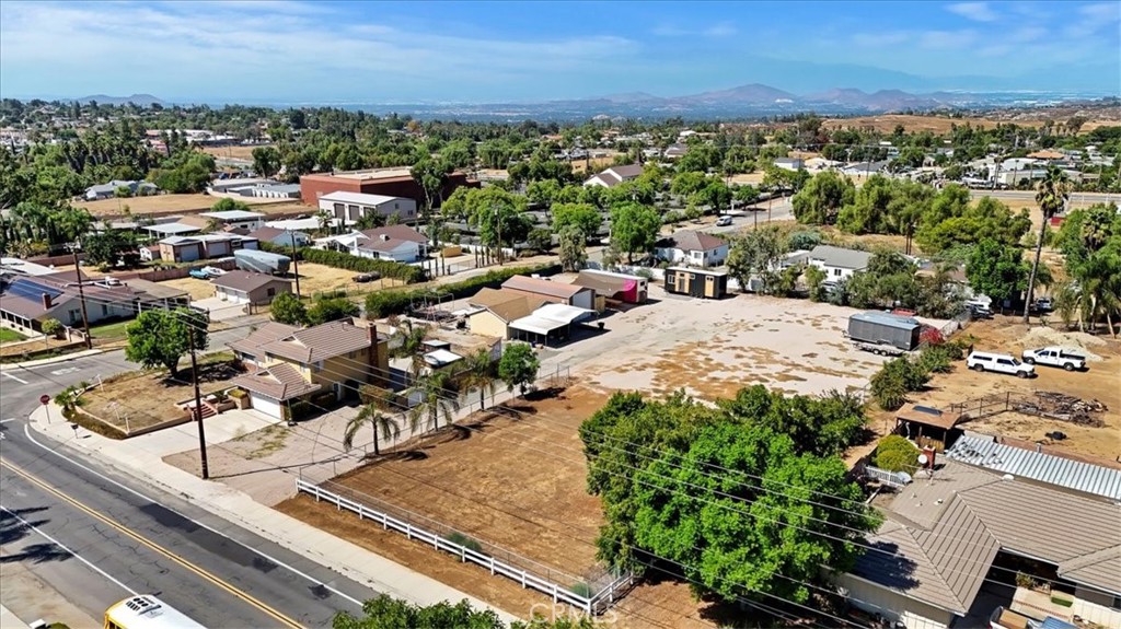 17504 Krameria Avenue