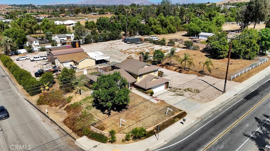 17504 Krameria Avenue