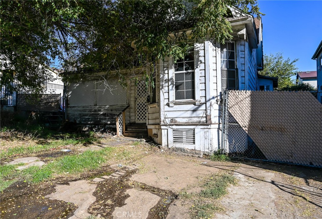 150 S Mountain View Avenue