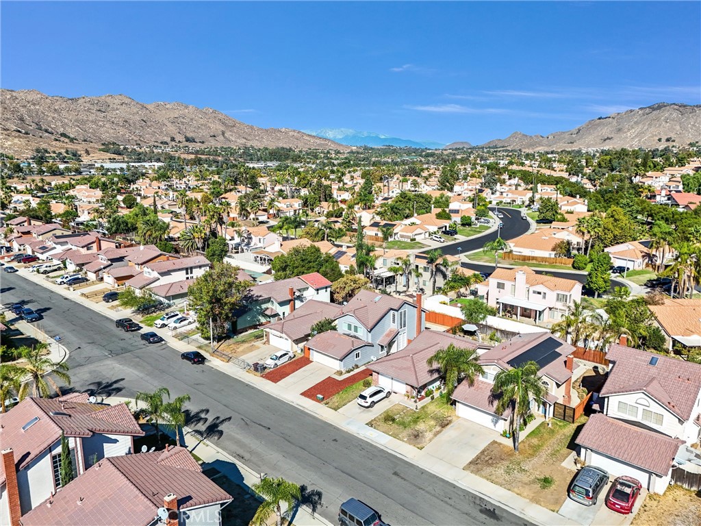 23642 Parkland Avenue