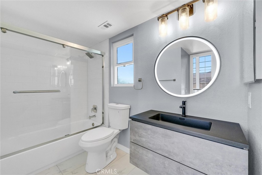 23642 Parkland Avenue