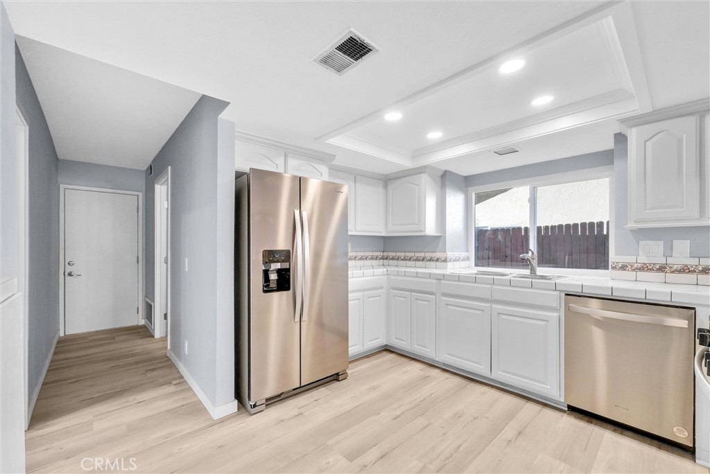 23642 Parkland Avenue