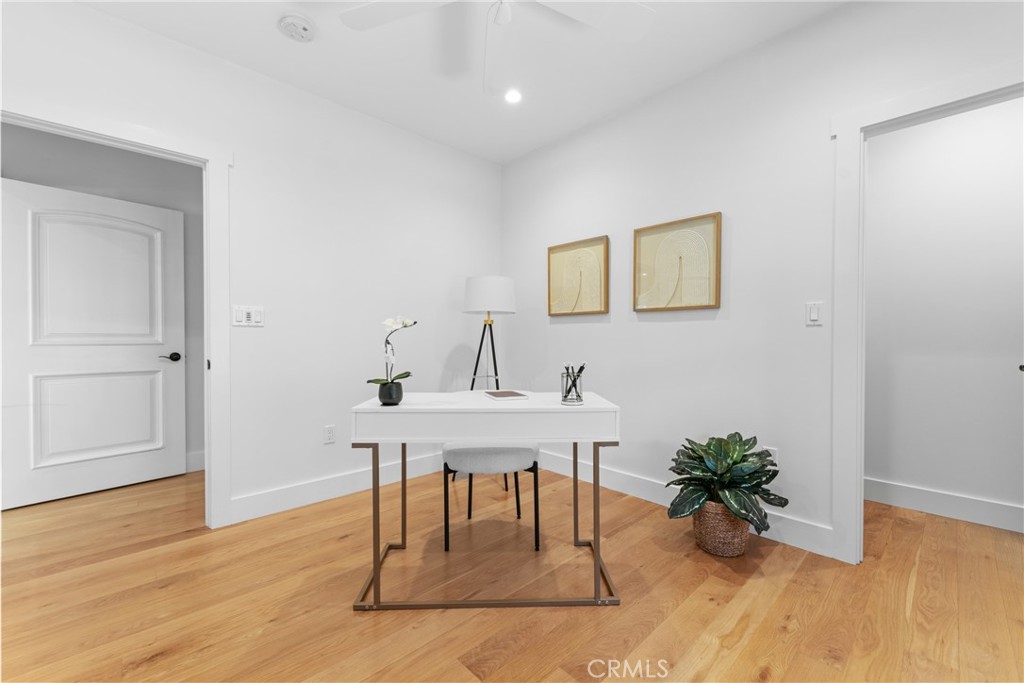 1952 Hillcrest Drive