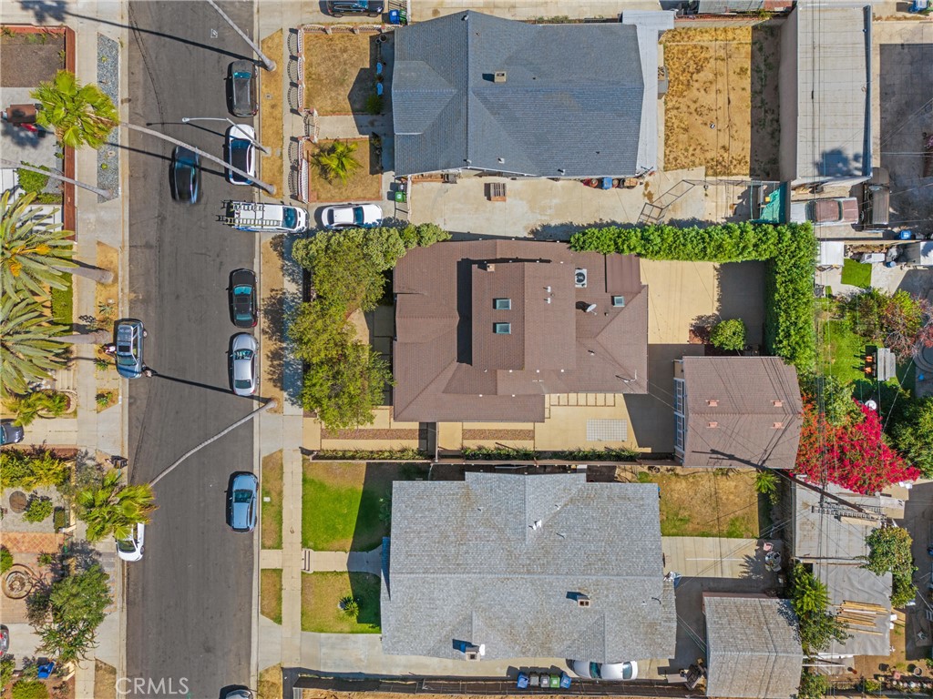 1952 Hillcrest Drive