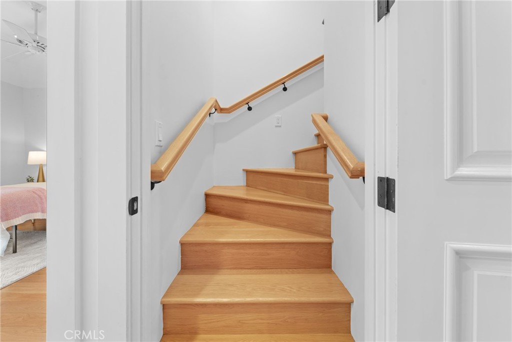 1952 Hillcrest Drive