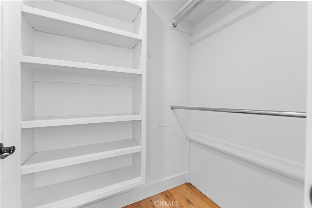 1952 Hillcrest Drive