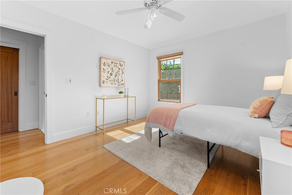 1952 Hillcrest Drive