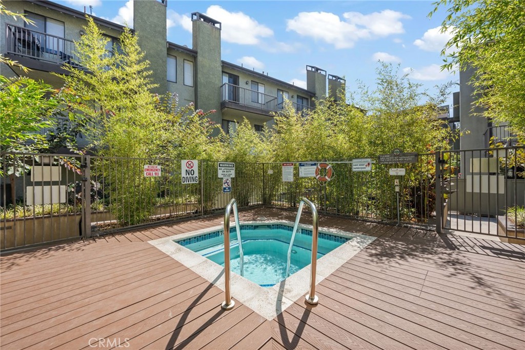 330 Cordova Street 305