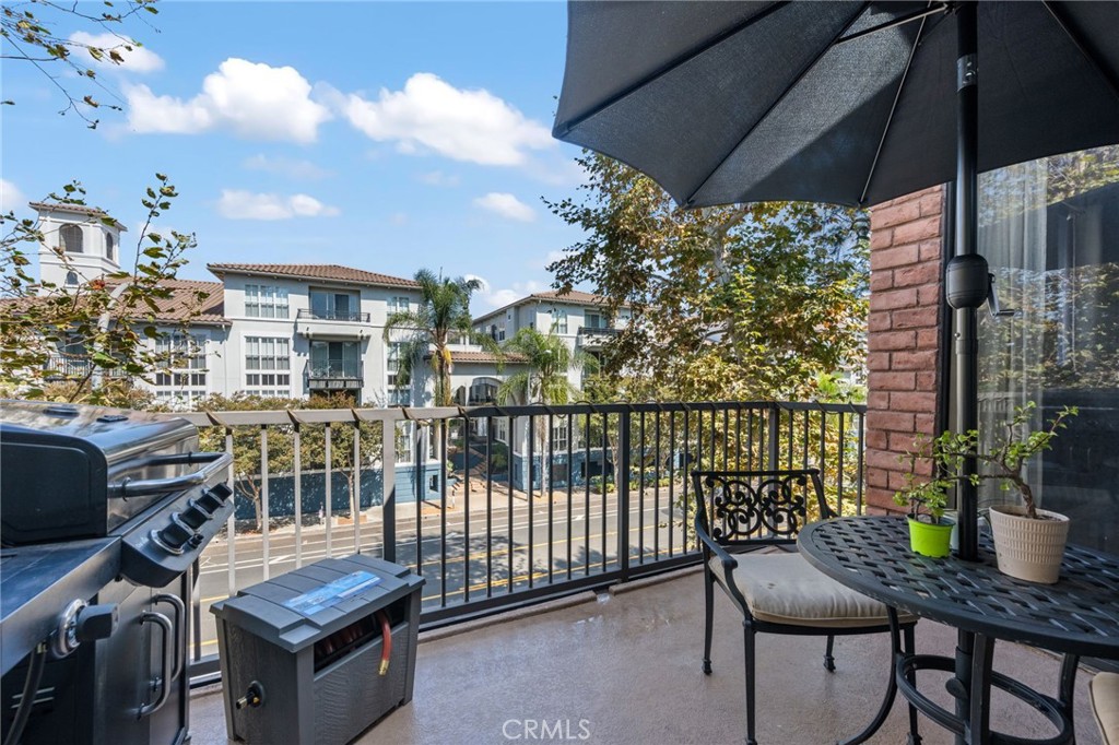 330 Cordova Street 305